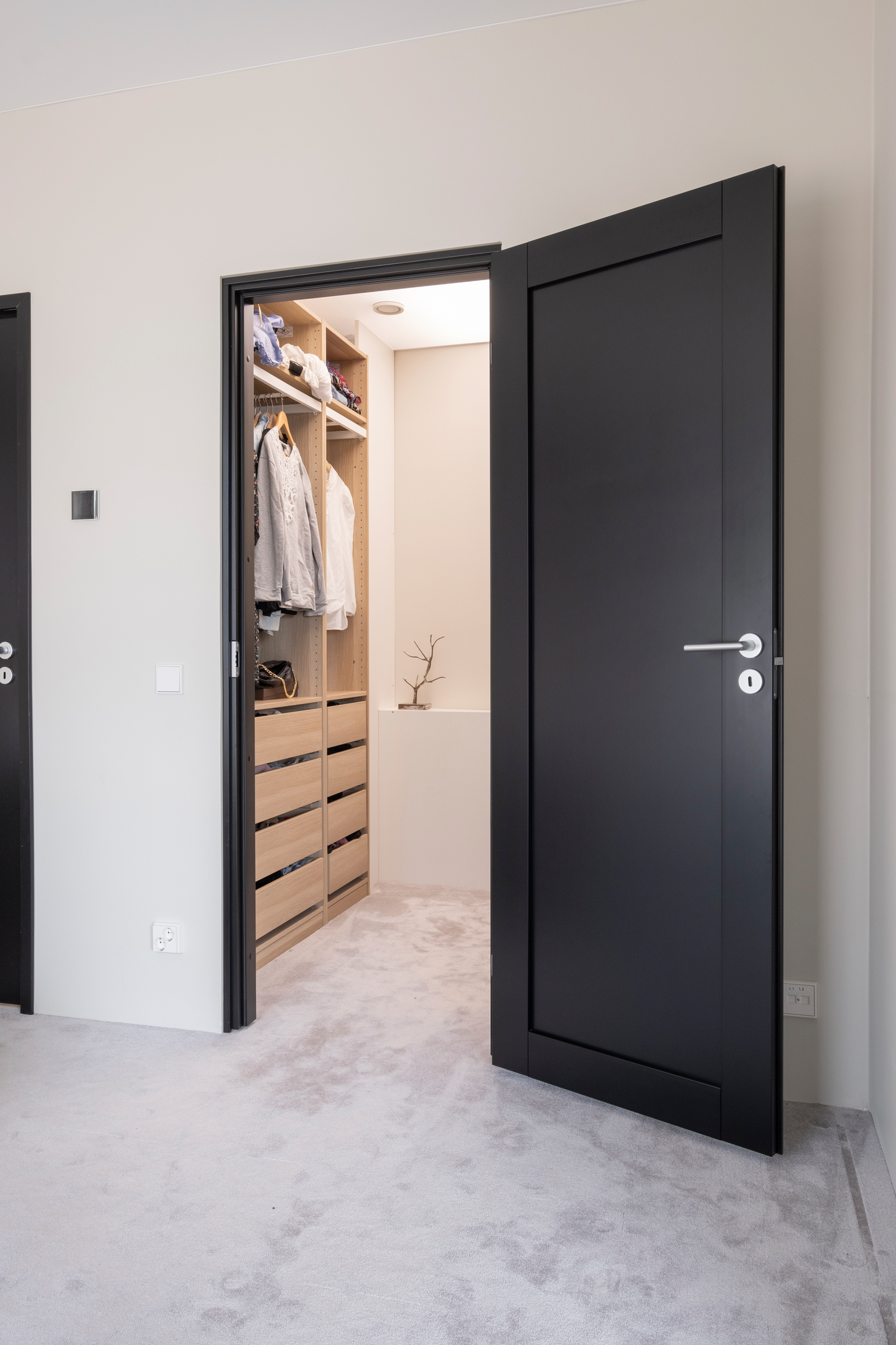 Sisäovi Swedoor Unique 501 massiivikehysovi maalattu