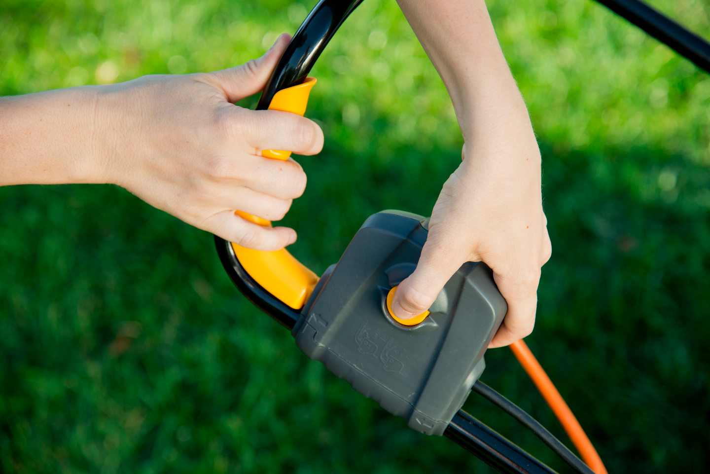 Nurmikonilmaaja Stiga SV 213 E