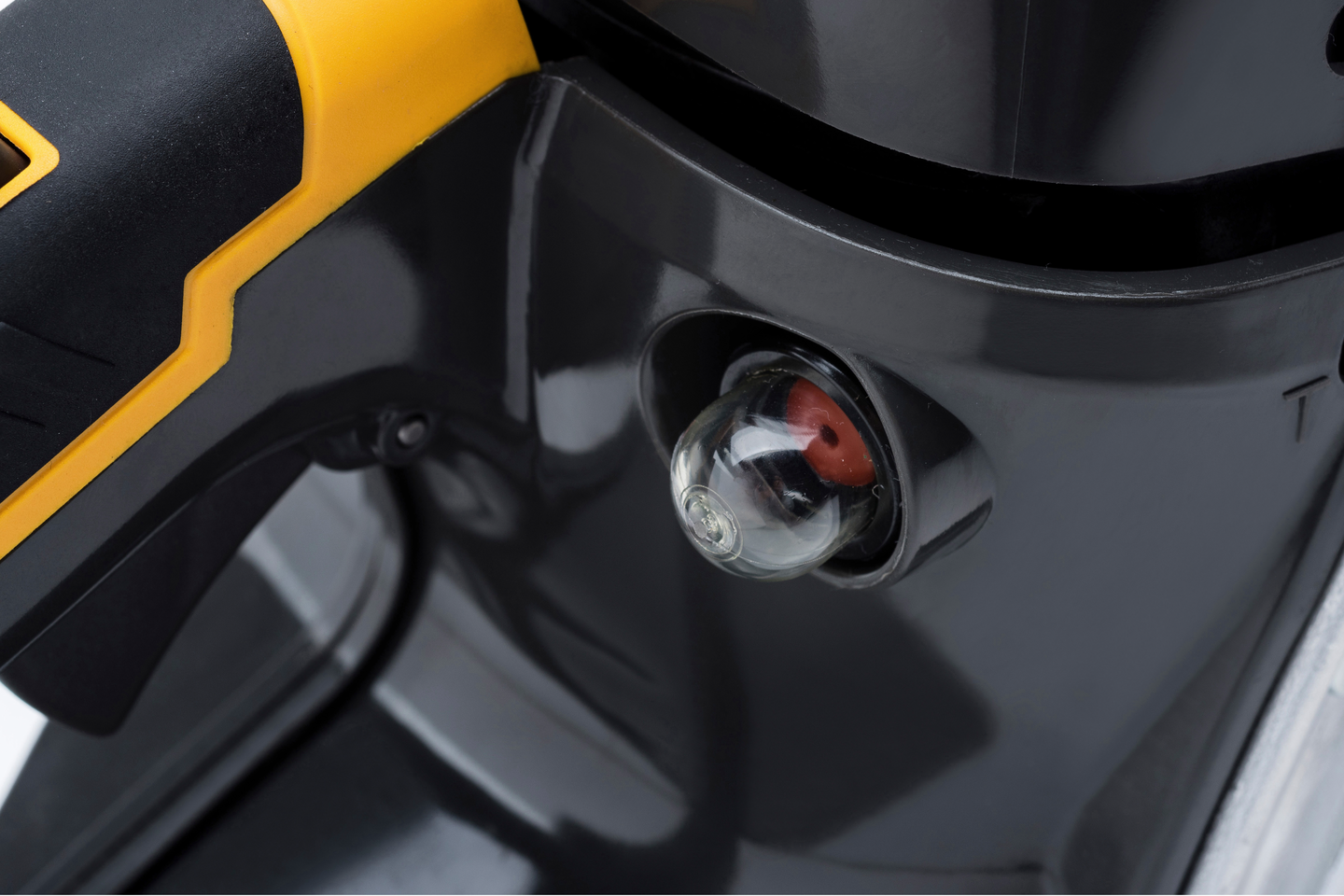 Moottorisaha Stiga CS 755 15in