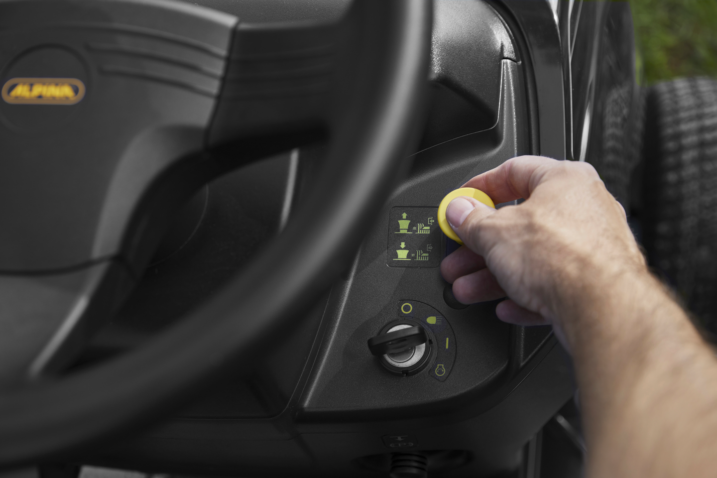 Ajoleikkuri Stiga Alpina AT3 98 A