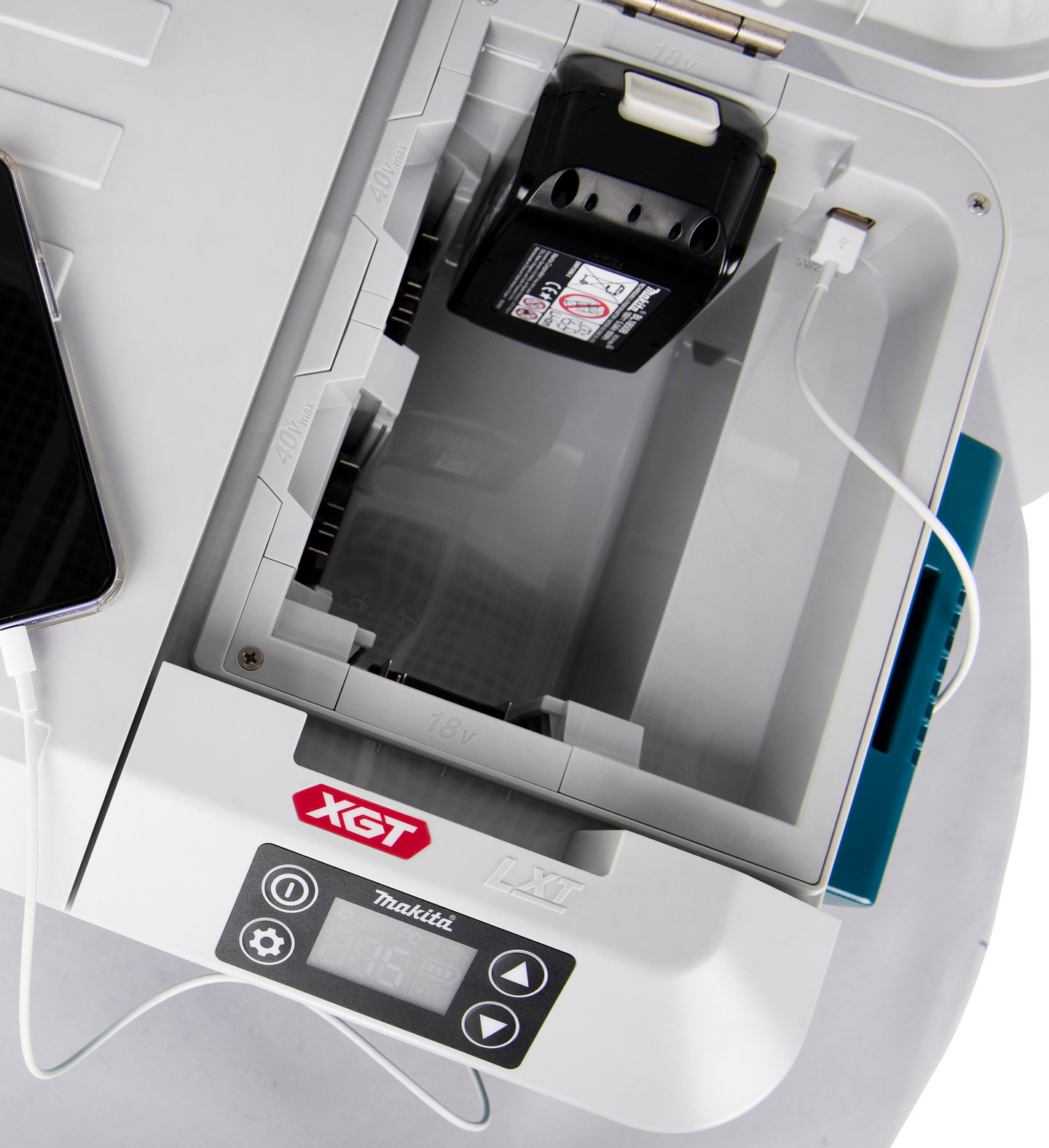 Kylmä- ja lämpölaukku Makita CW001GZ 18V LXT, 40V XGT tai 230V runko