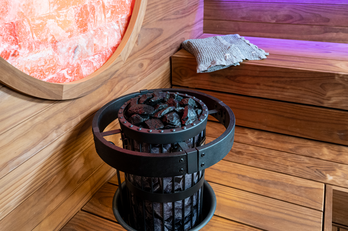 Kiuaskivi Harvia musta vulkaniitti 5–10cm 20kg