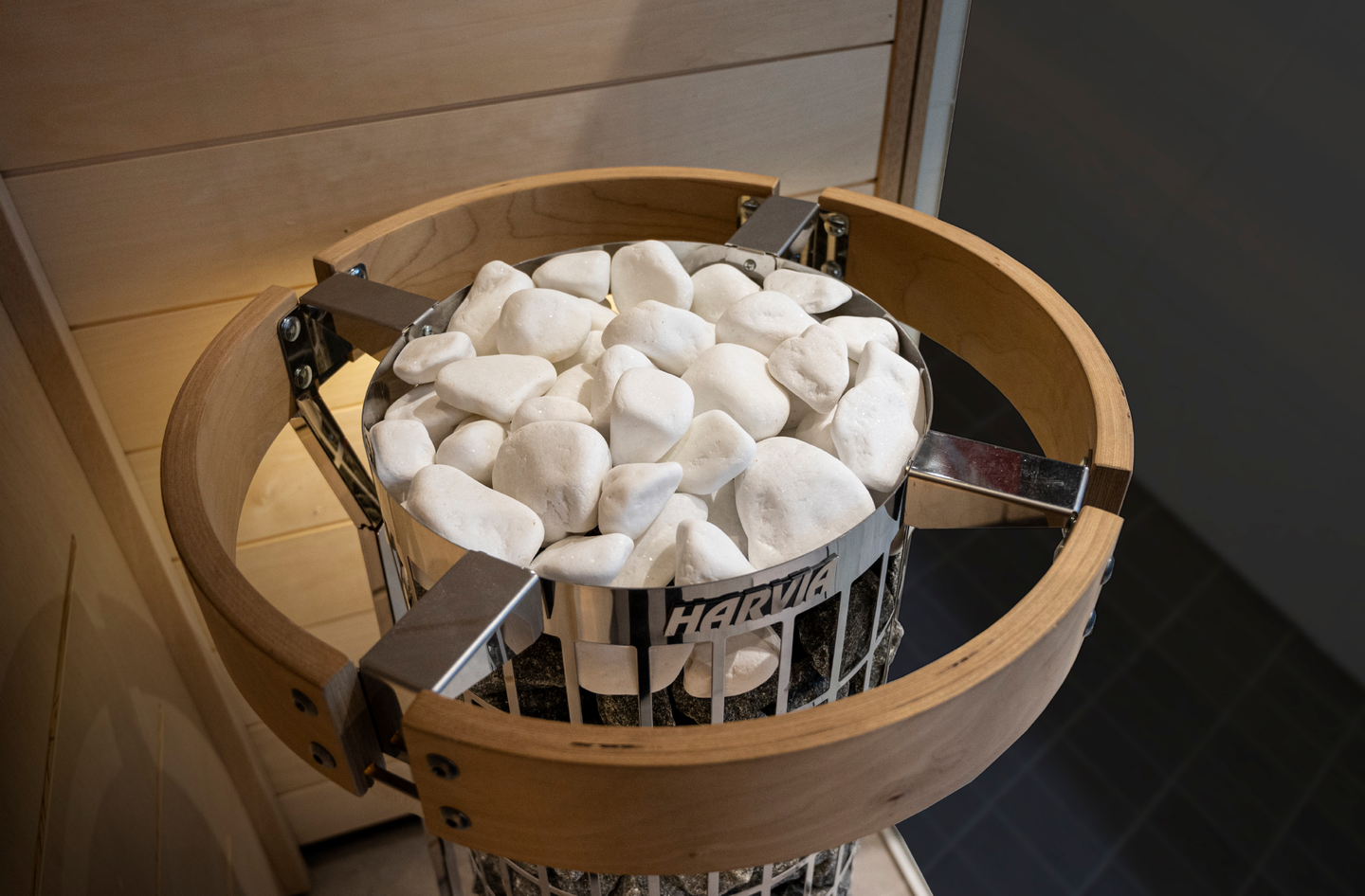 VITA DEKORATIVA BASTUSTENAR (Ø5-10 CM, 10 KG)