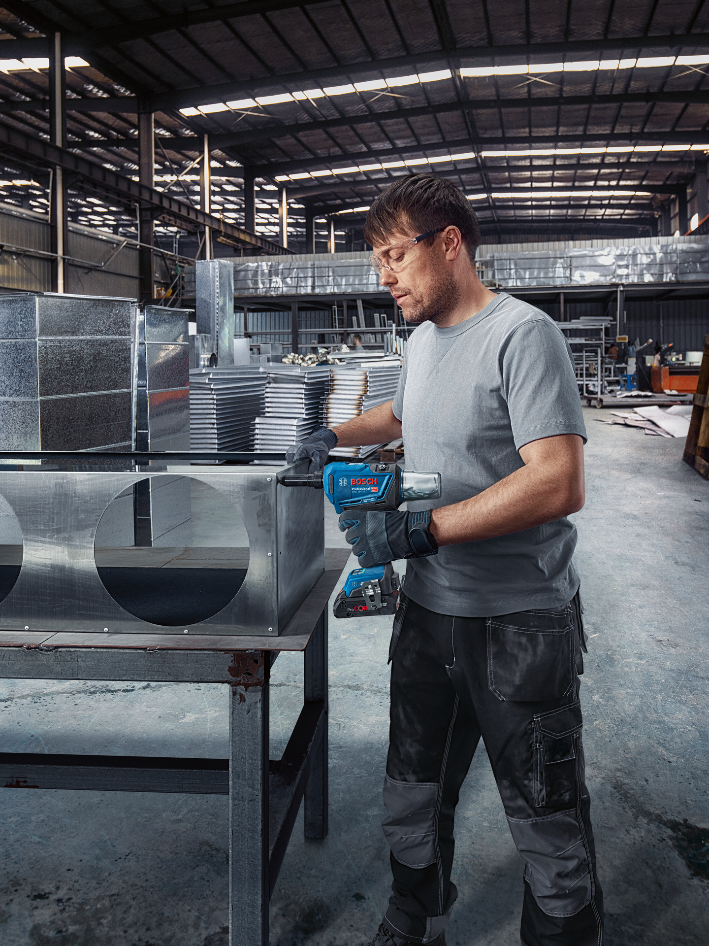 Akkuvetoniittikone Bosch GRG 18V-16 2x4,0Ah ProCore L-BOXX