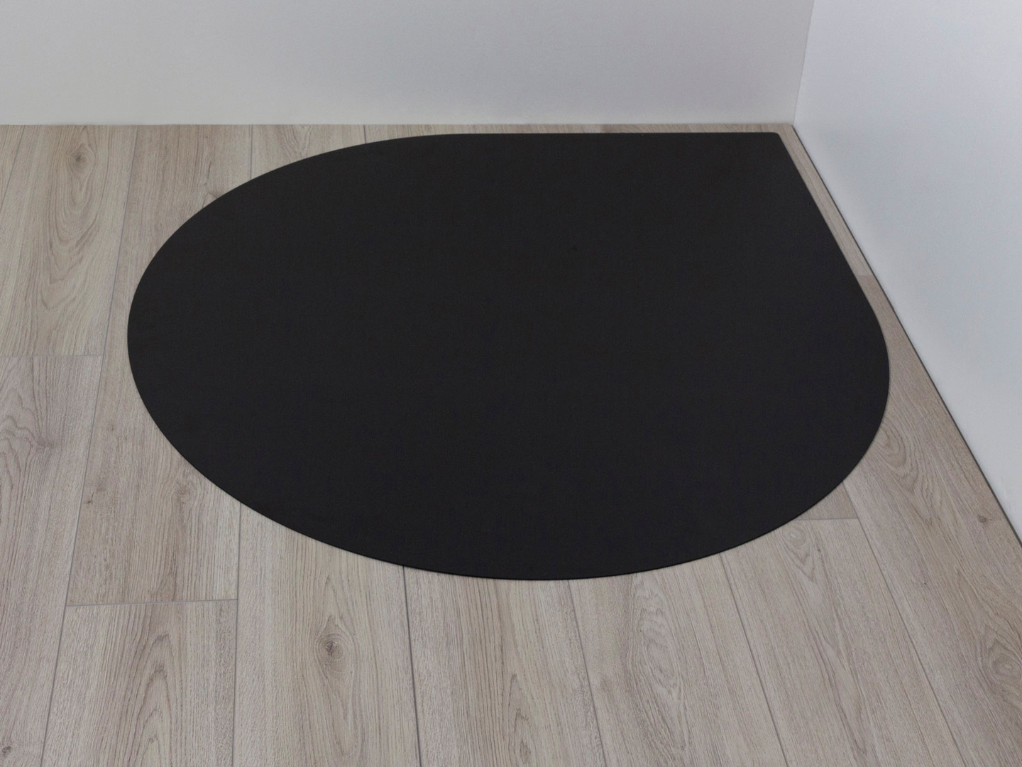 Suoja-alusta Pisara 1100x1100mm mattamusta teräs