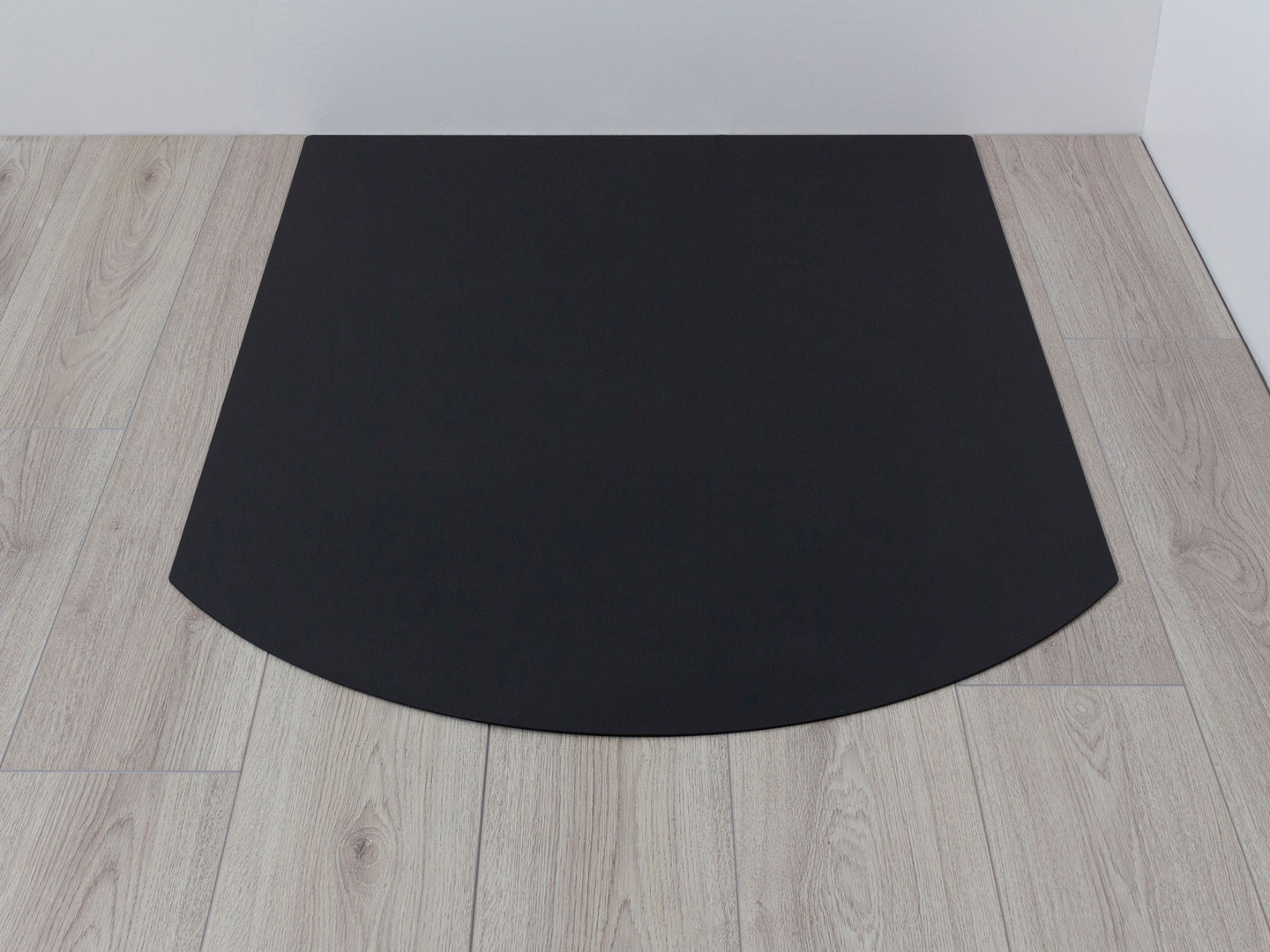 Suoja-alusta kulmikas 1100x850mm mattamusta teräs