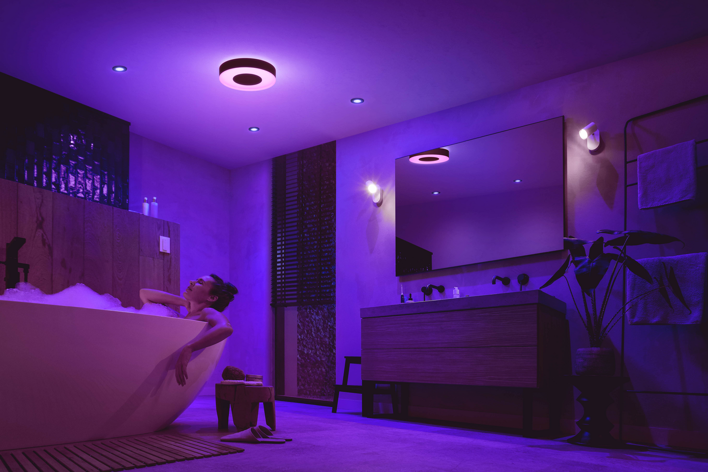 Kattovalaisin Philips Hue Xamento musta