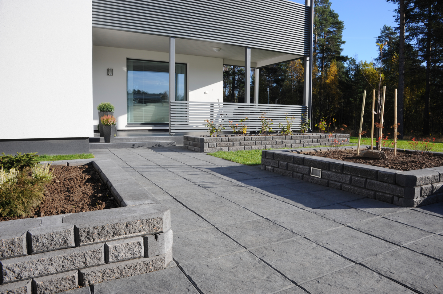 Loimulaatta Lakka 405 grafiitti 400x400x50mm 6,25kpl/m² lava 60kpl