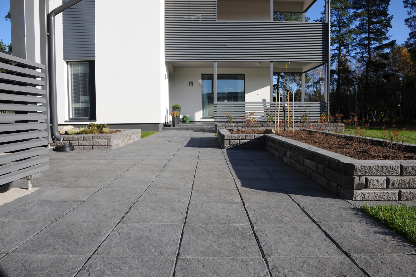 Loimulaatta Lakka 405 grafiitti 400x400x50mm 6,25kpl/m² lava 60kpl