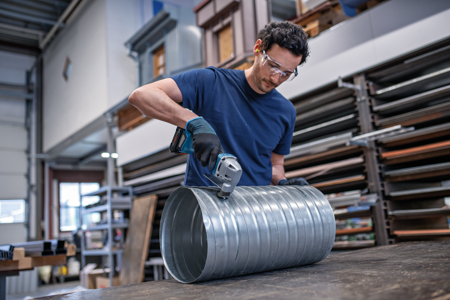 Akkulevyleikkuri Bosch GSC 18V-16 E Solo