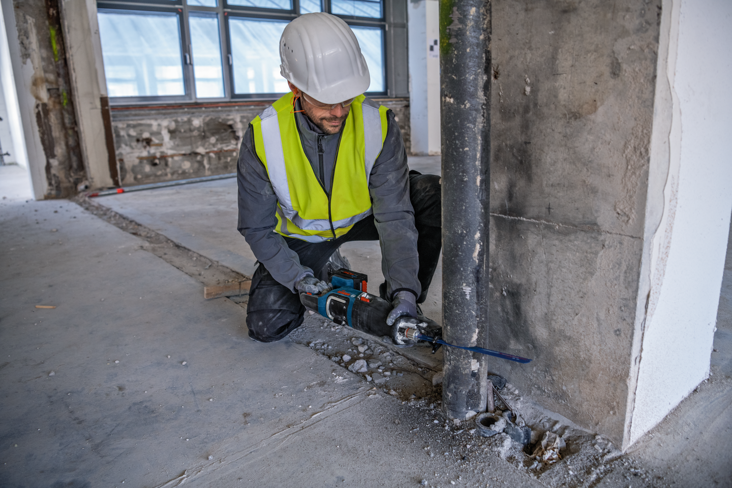 Akkupuukkosaha Bosch GSA 18V-28 Solo L-Boxx