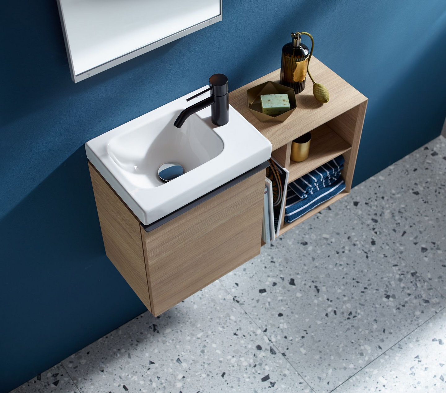 Sivuelementti Geberit iCon L37 K40 S24,5cm tammi/laava