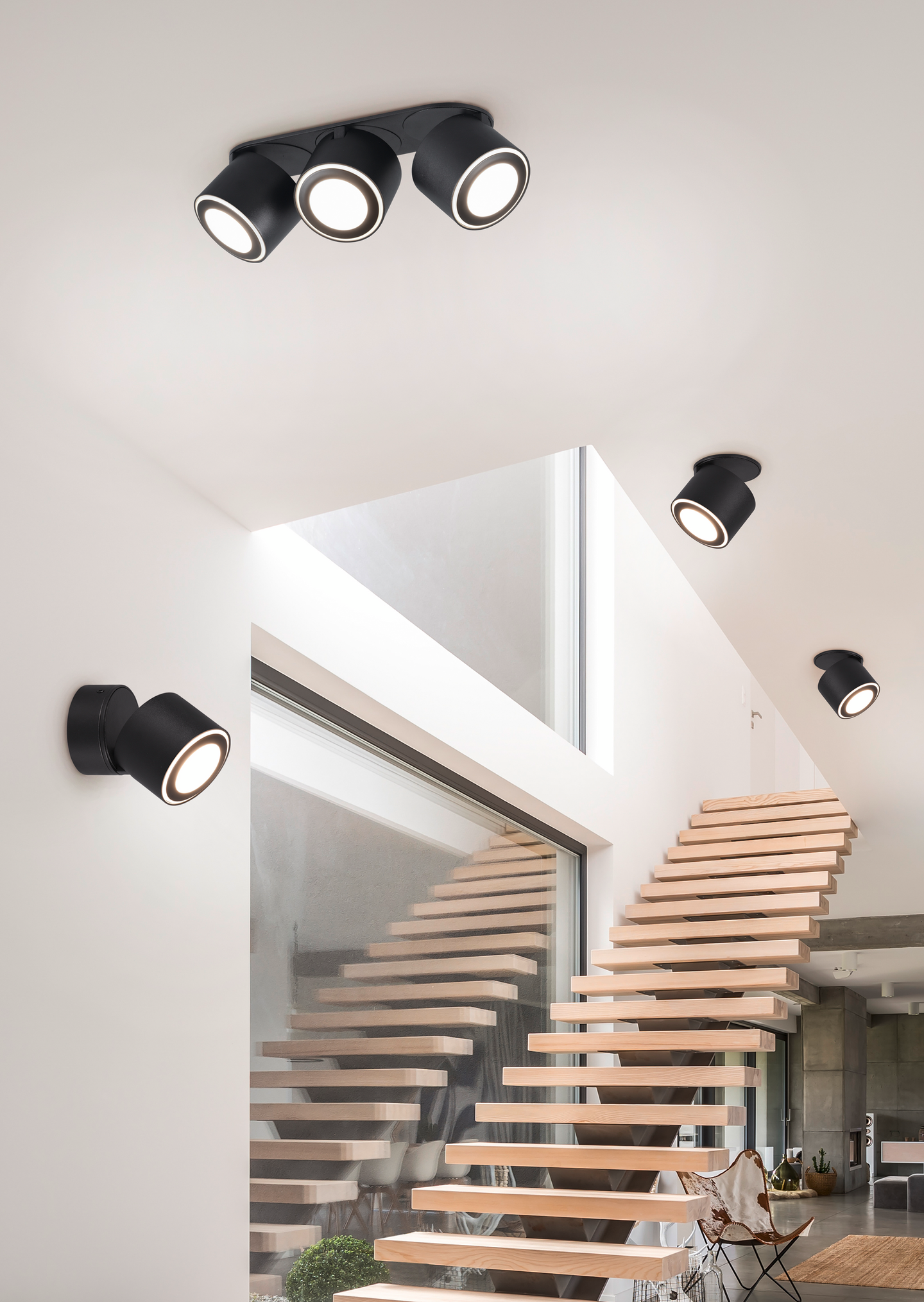 Uppo-/pintaspotti TRIO Taurus led 450lm mattamusta