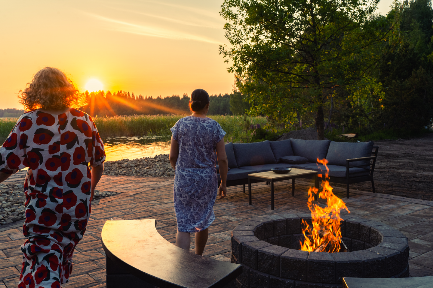 Nuotiopaikka Lakka Pyörre musta