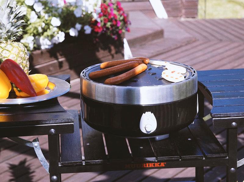 Hiiligrilli Muurikka nokkela savuton musta