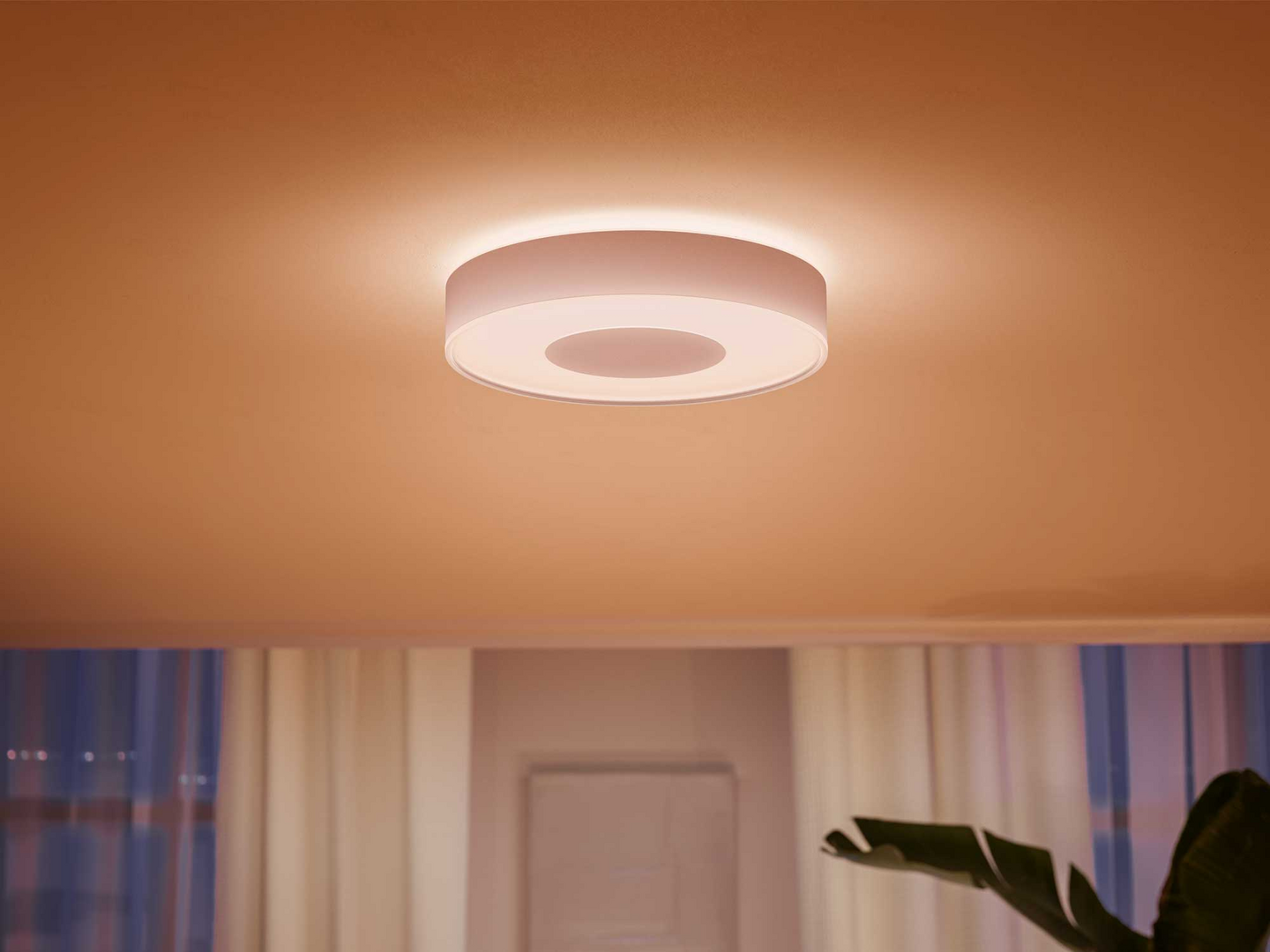 Kattovalaisin Philips Hue Infuse M valkoinen