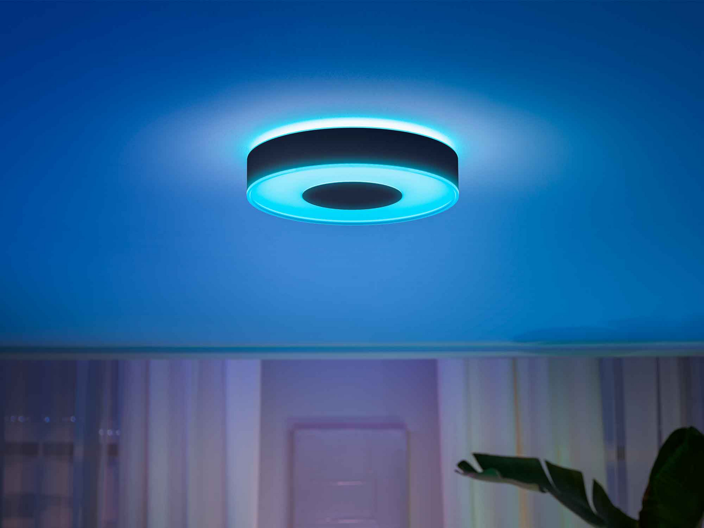 Kattovalaisin Philips Hue Infuse M musta