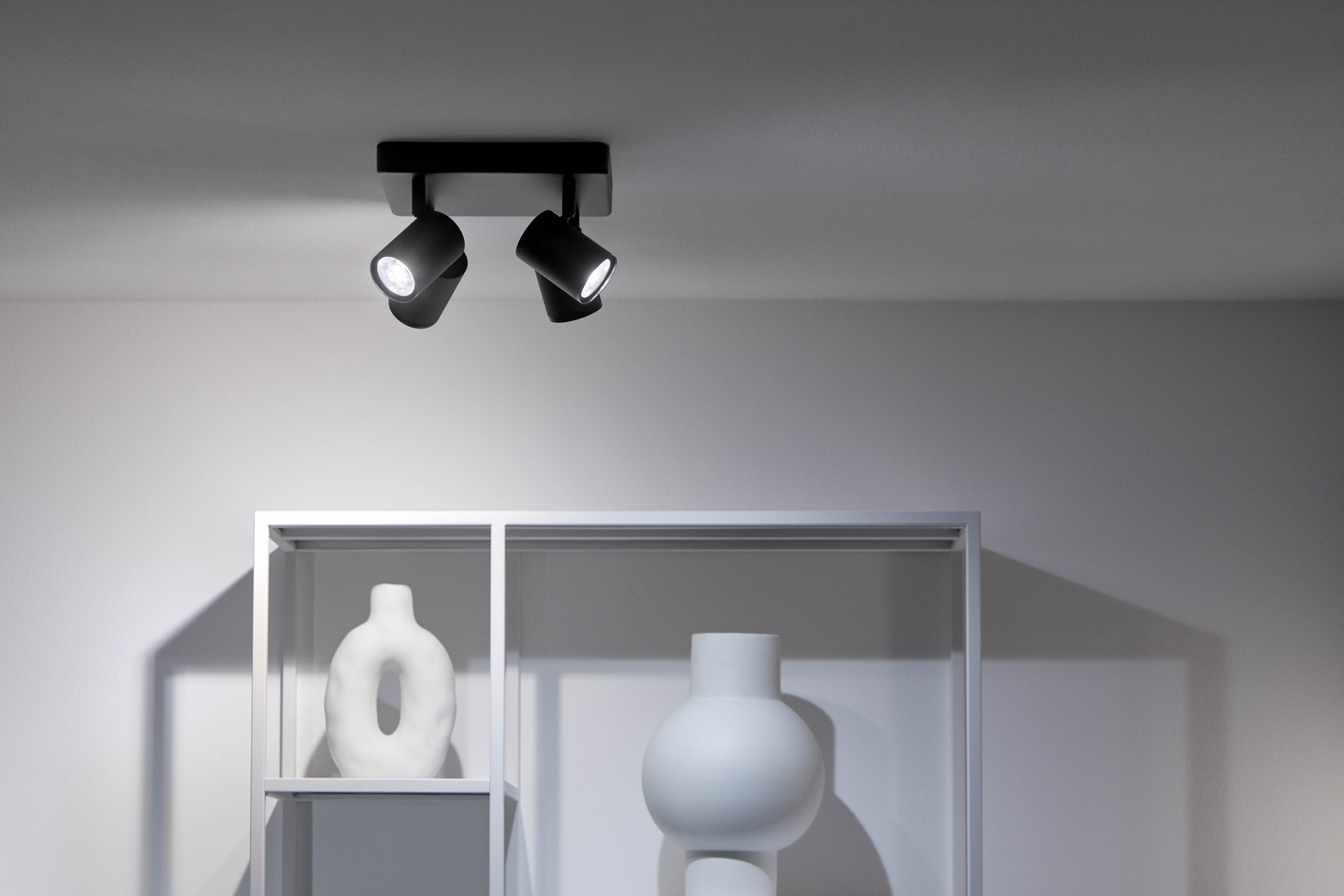 Kohdevalaisin WiZ Imageo musta 4x5W RGB