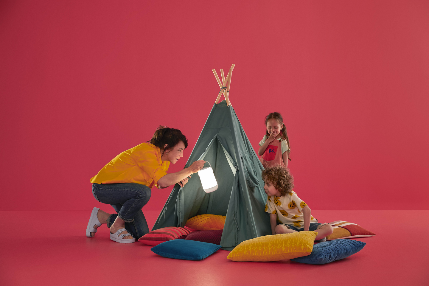 Kannettava valaisin WiZ Mobile Portable