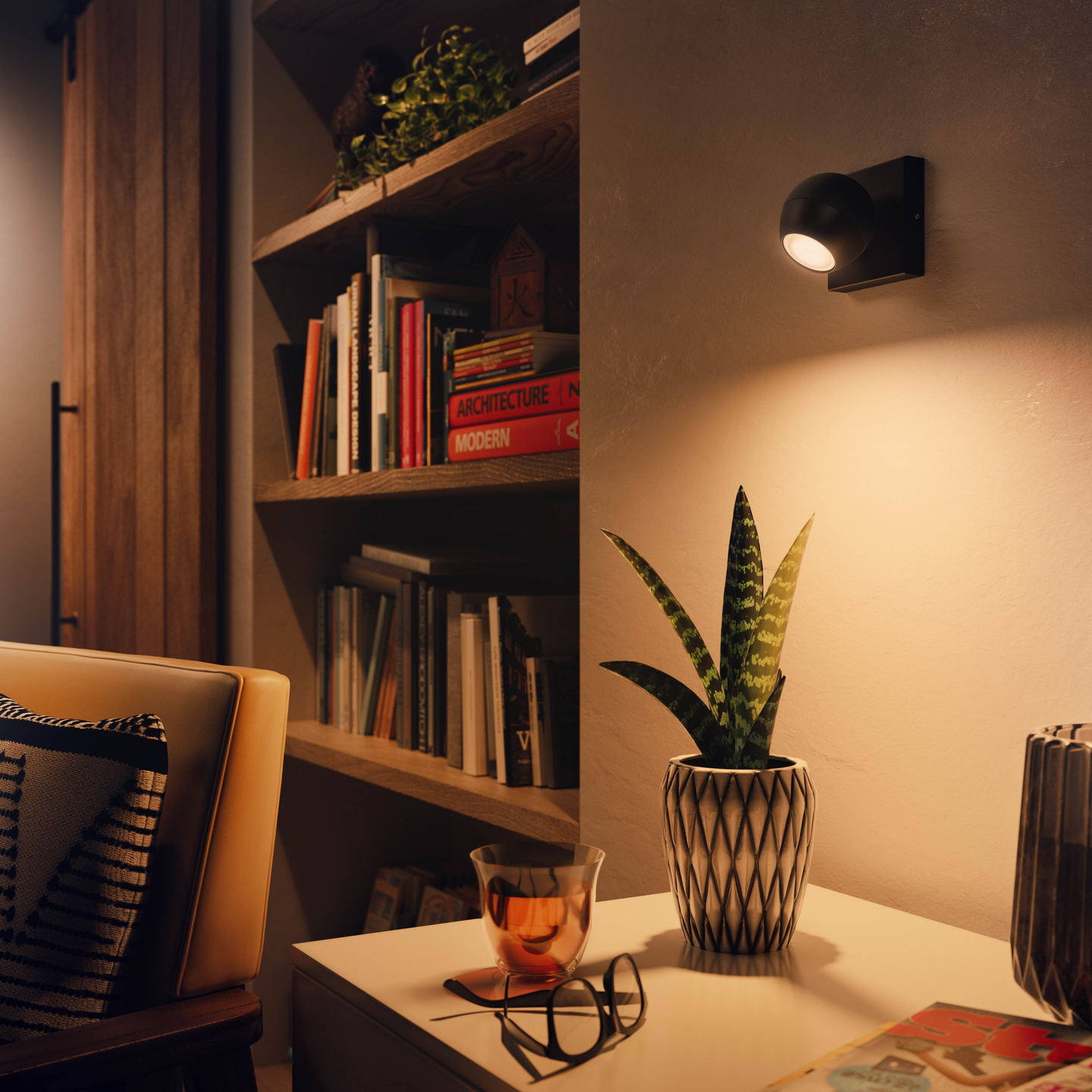 Kohdevalaisin Philips Hue Buckram musta 5W 230V