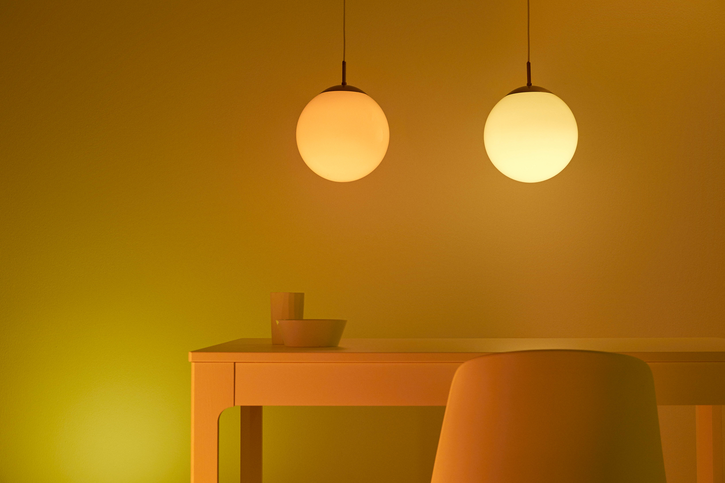 Led-lamppu WiZ wifi 40W P45 E14 RGB