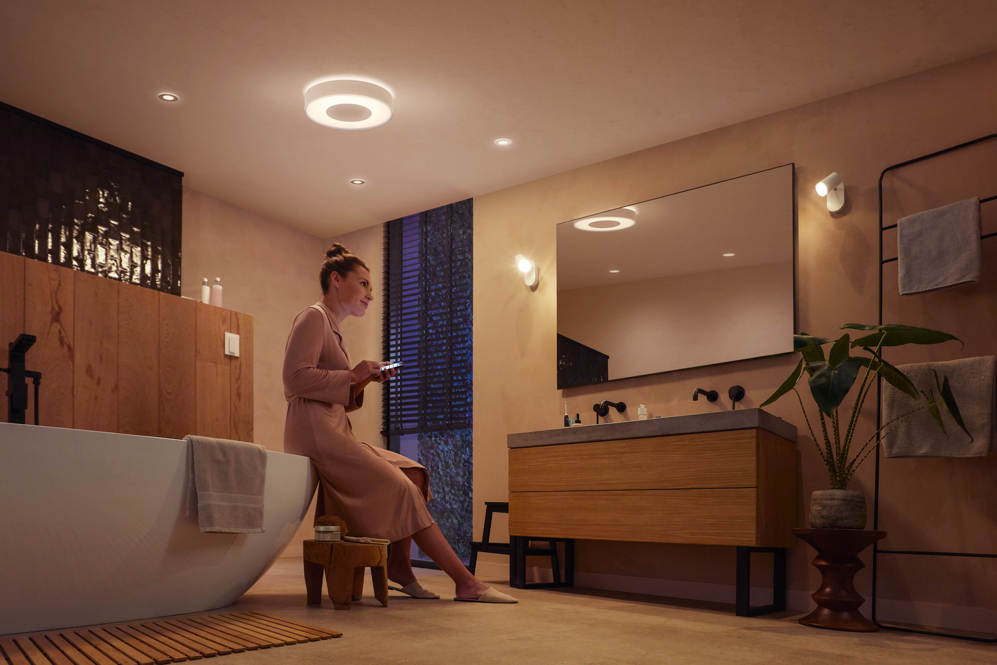 Kattovalaisin Philips Hue Xamento L valkoinen