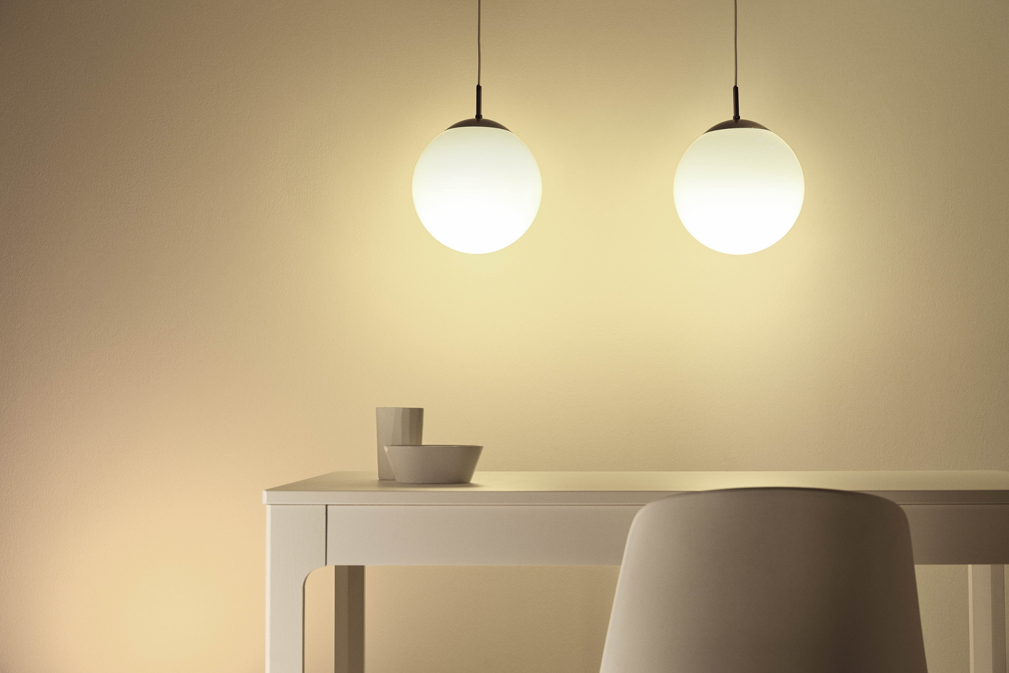 Led-lamppu WiZ wifi 40W P45 E14 RGB