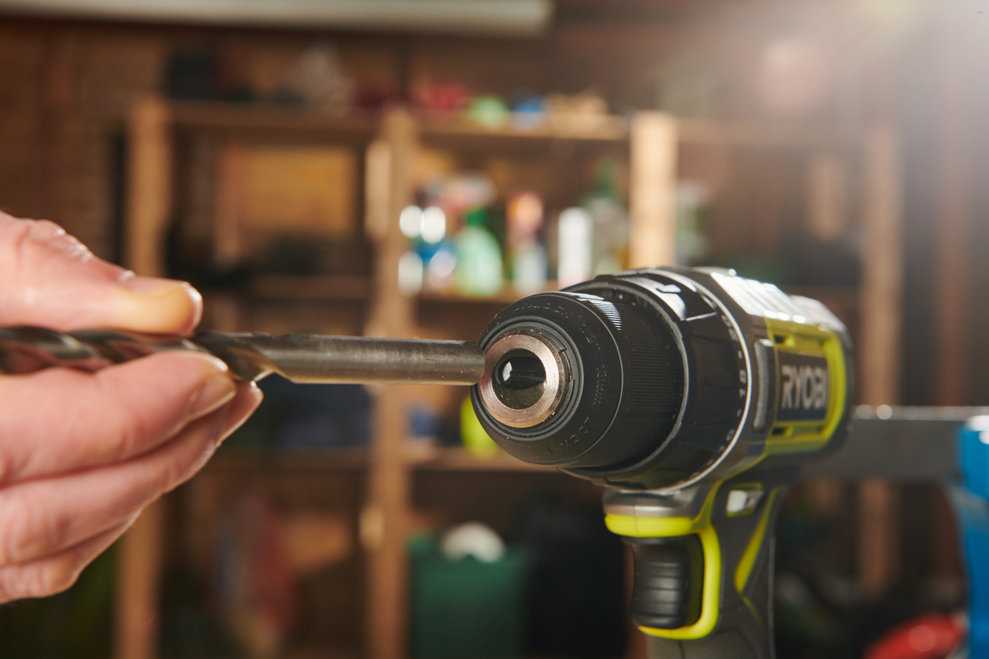 Akkutyökalusarja Ryobi R18CK3-242G 18 V ONE+ 4,0 + 2,0 Ah