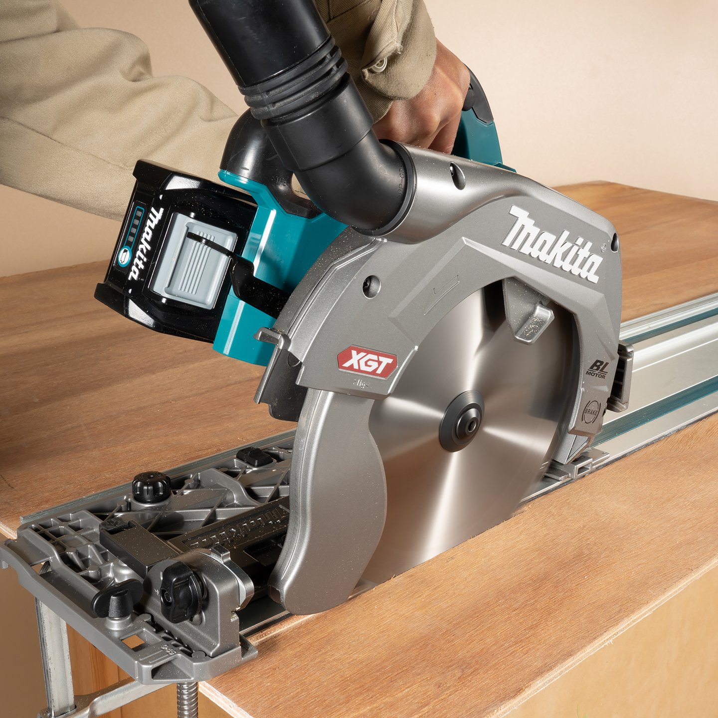Akkupyörösaha Makita HS009GZ 40V XGT runko