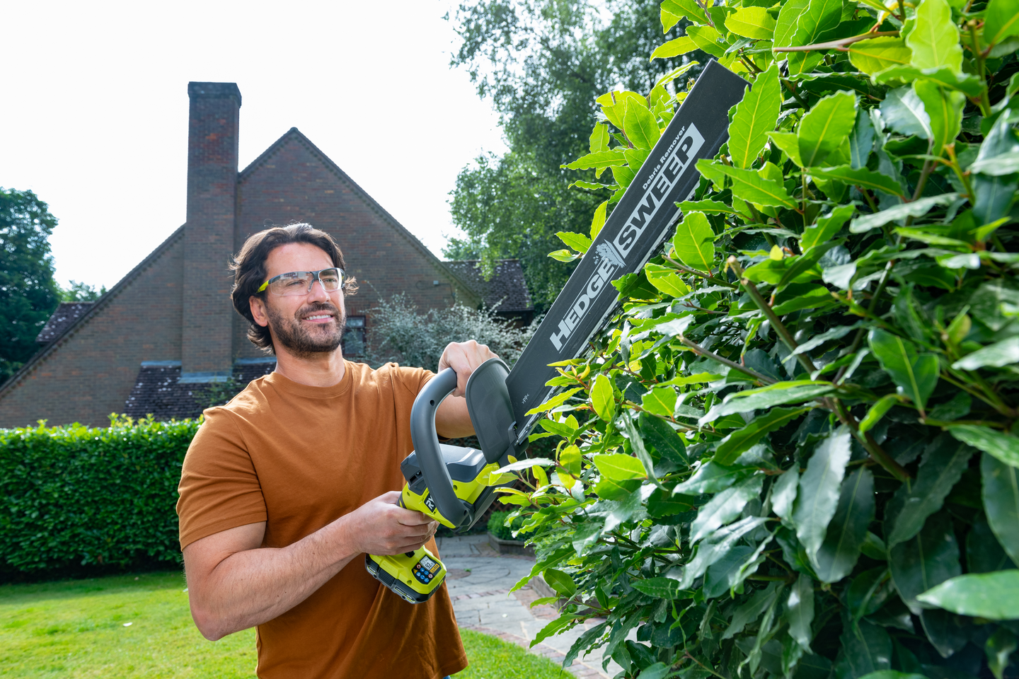 Pensasleikkuri Ryobi RY18HT45A-120 18V