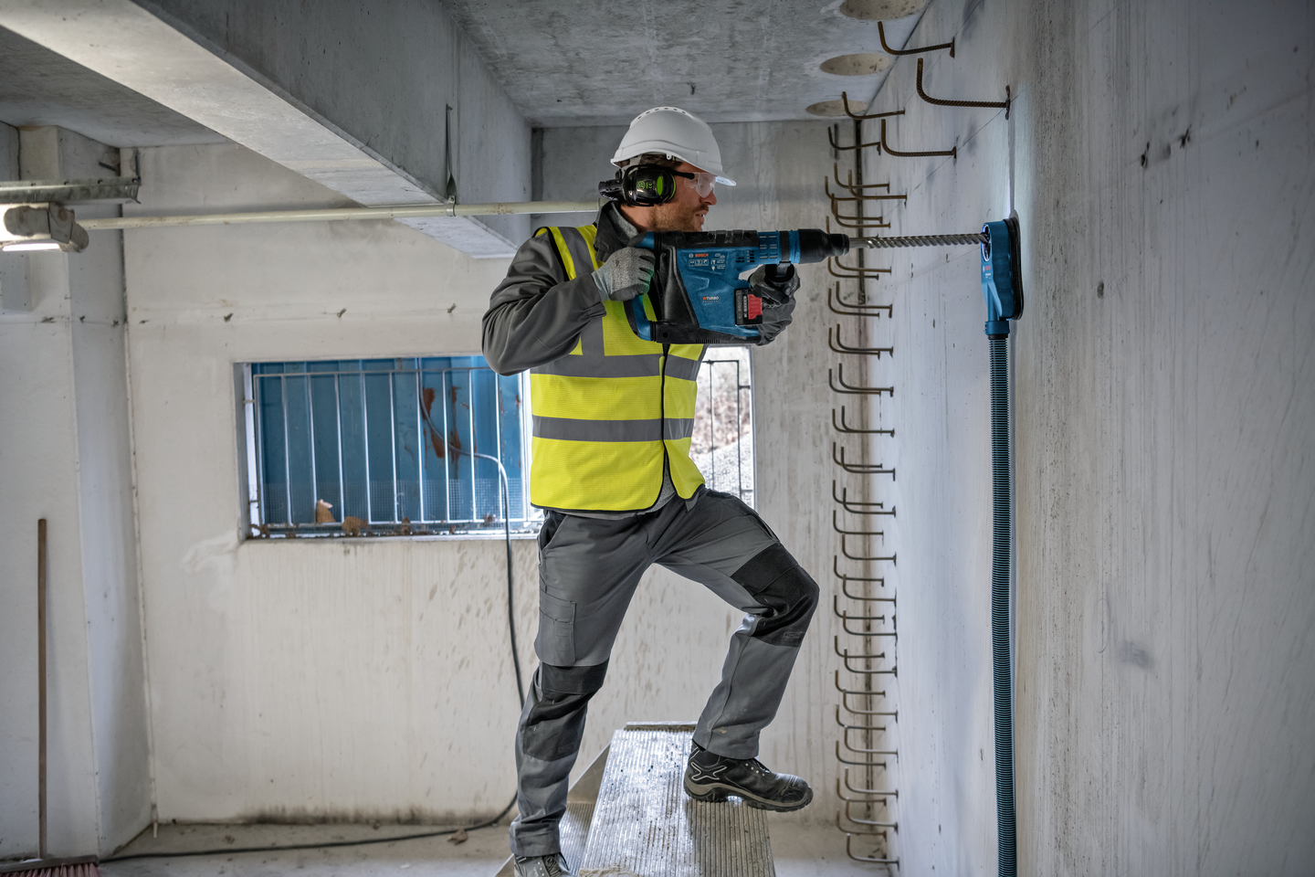 Akkuporavasara Bosch GBH 18V-40 C 2x8,0Ah ProCore XL-Boxx