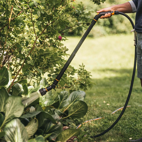 Kasteluvarsi Fiskars 3-suihkulla CF
