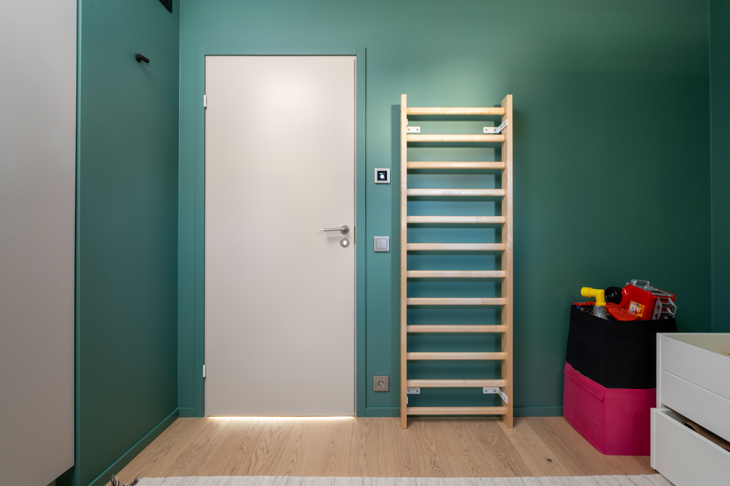 Sisäovi Swedoor Steady 411 lujalaakaovi maalattu valkoinen