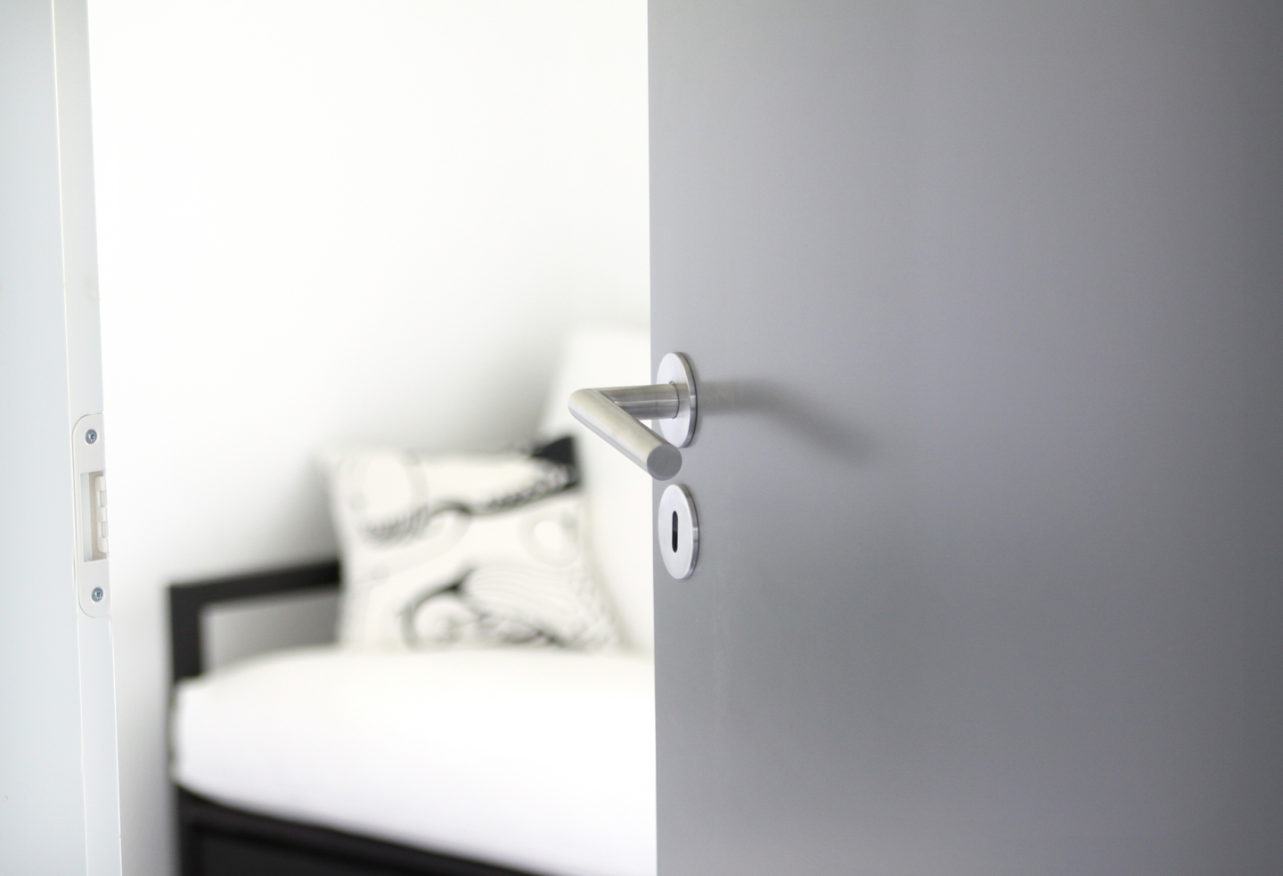 Sisäovi Swedoor Steady 411 lujalaakaovi maalattu valkoinen