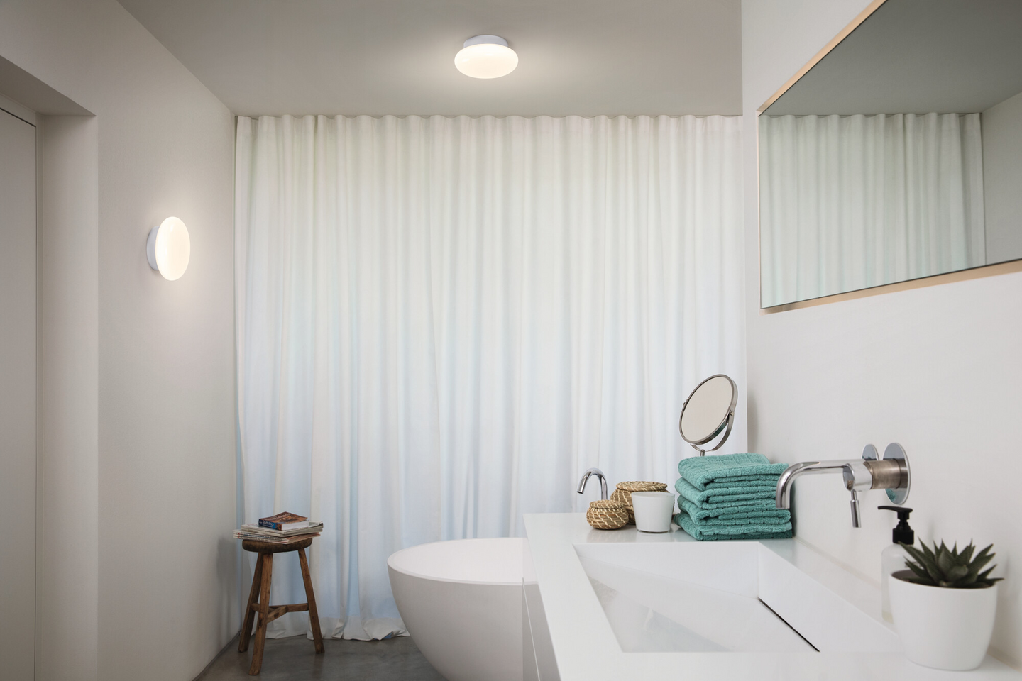 Led-kattovalaisin LEDVANCE SMART+ WiFi Orbis Aqua IP44 200mm TW 1200lm