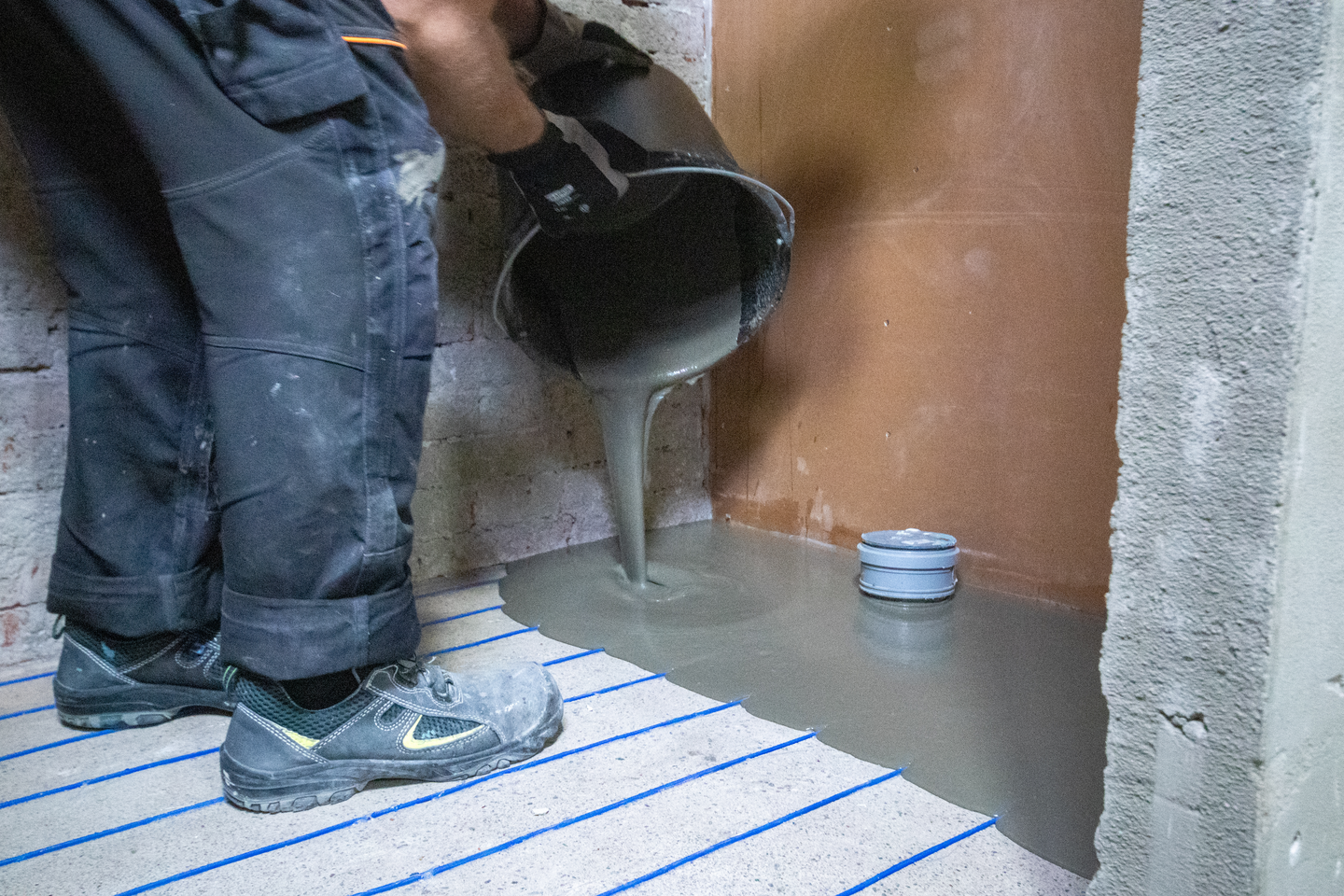 Lattialämmitystasoite Kiilto Floor Heat DF 20kg 3-50mm