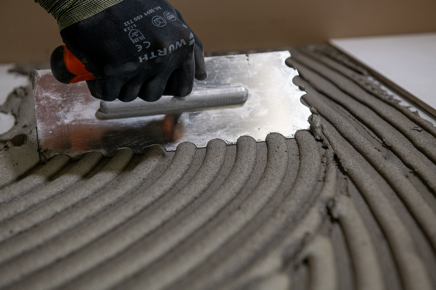 Lattialaattalaasti Kiilto Floorfix DF 20kg