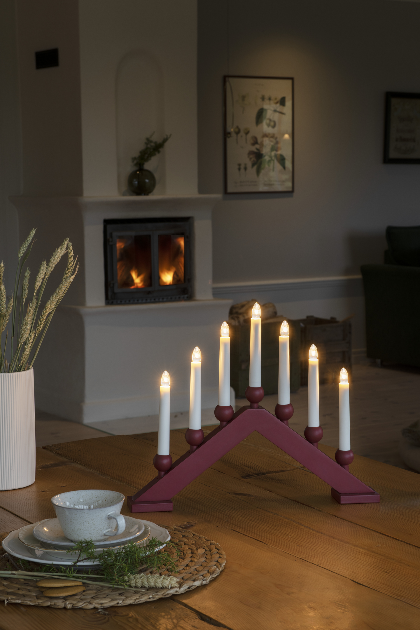 Kynttelikkö Konstsmide 7-os mattapunainen