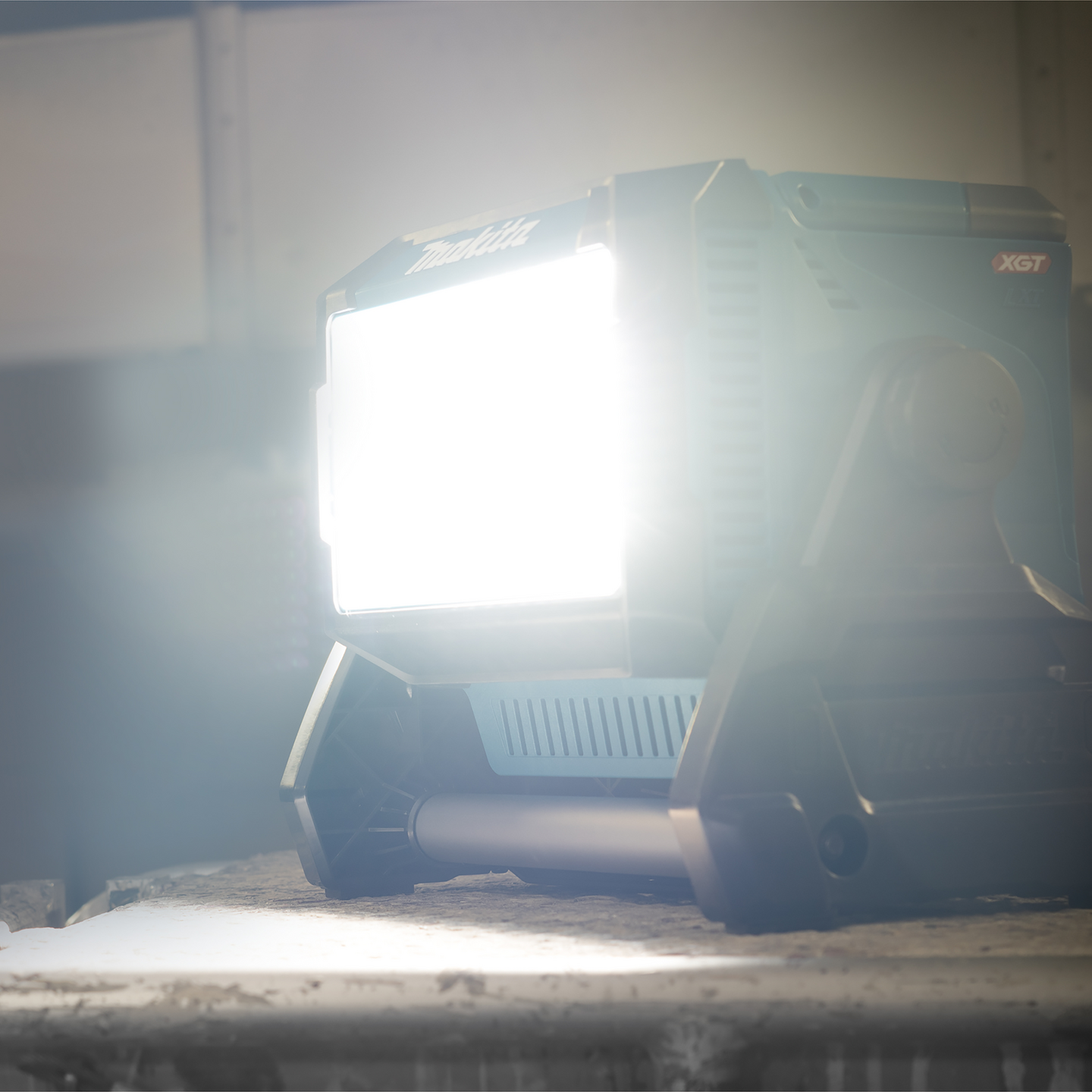 Työmaavalaisin Makita ML009G 18/40V LXT XGT runko