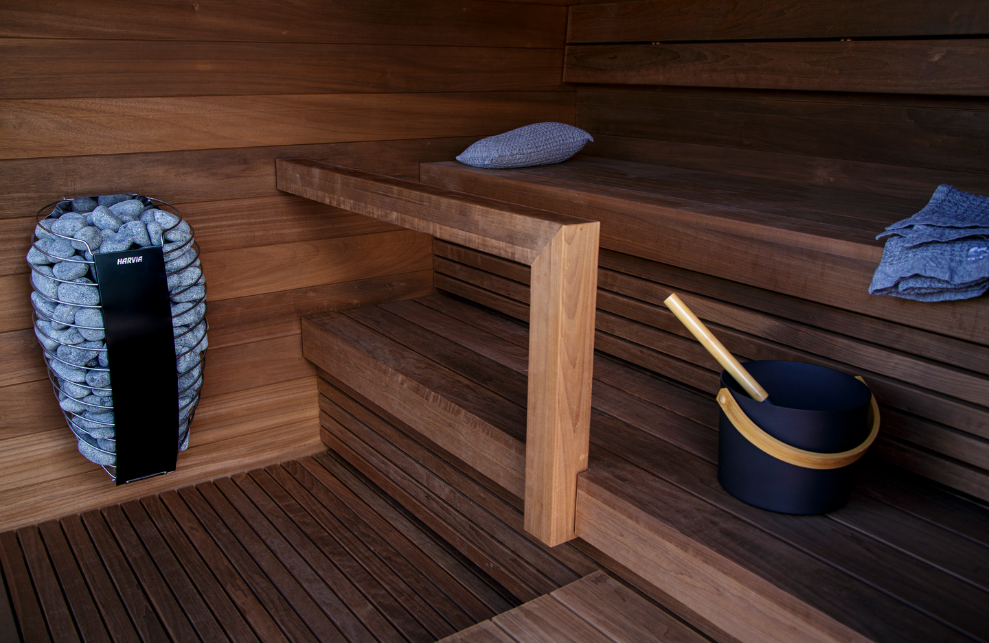 Sähkökiuas Harvia Spirit SP60E 6,0kW musta