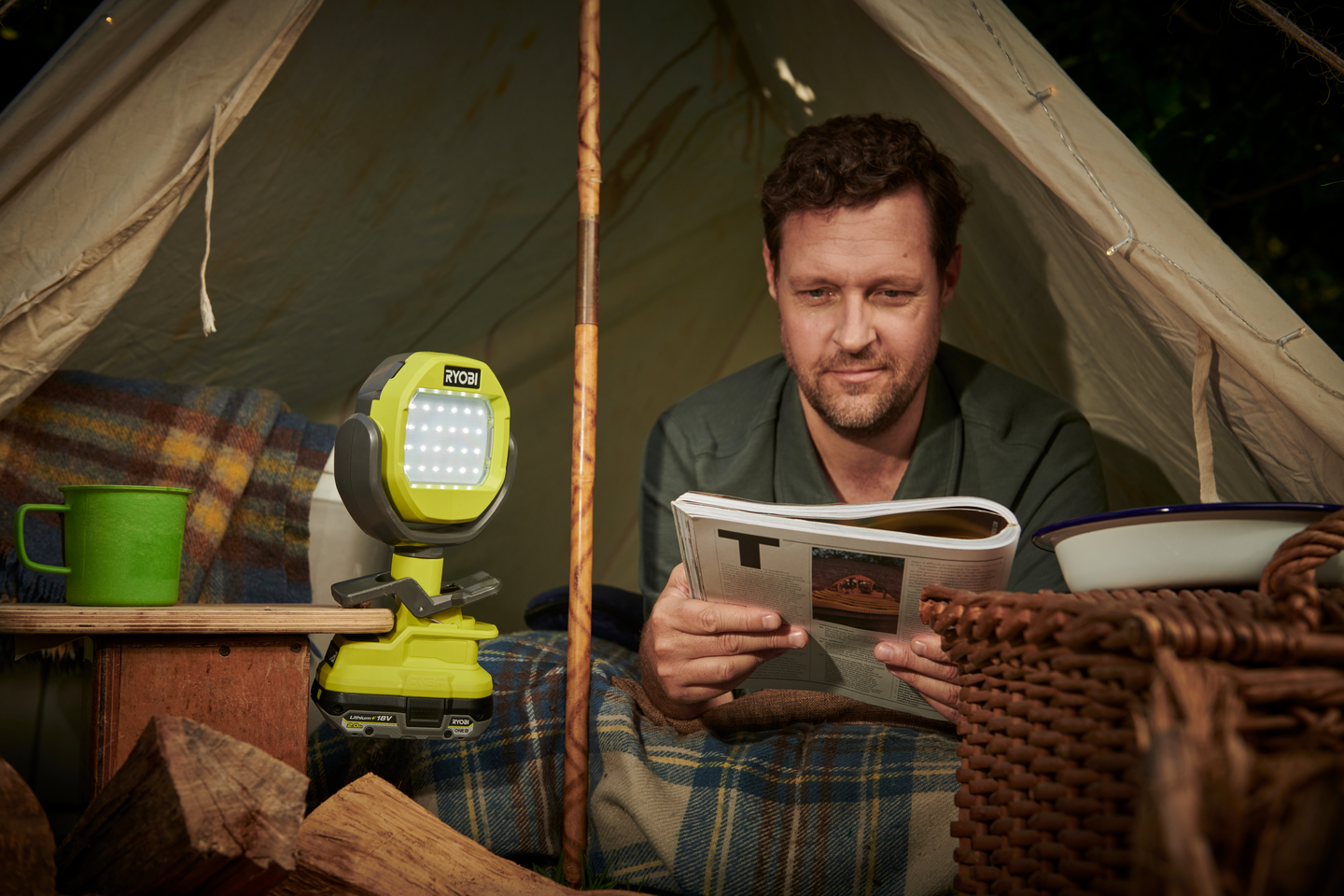 Työvalo Ryobi RLCL18-0 18V ONE+ klipsikiinnityksellä