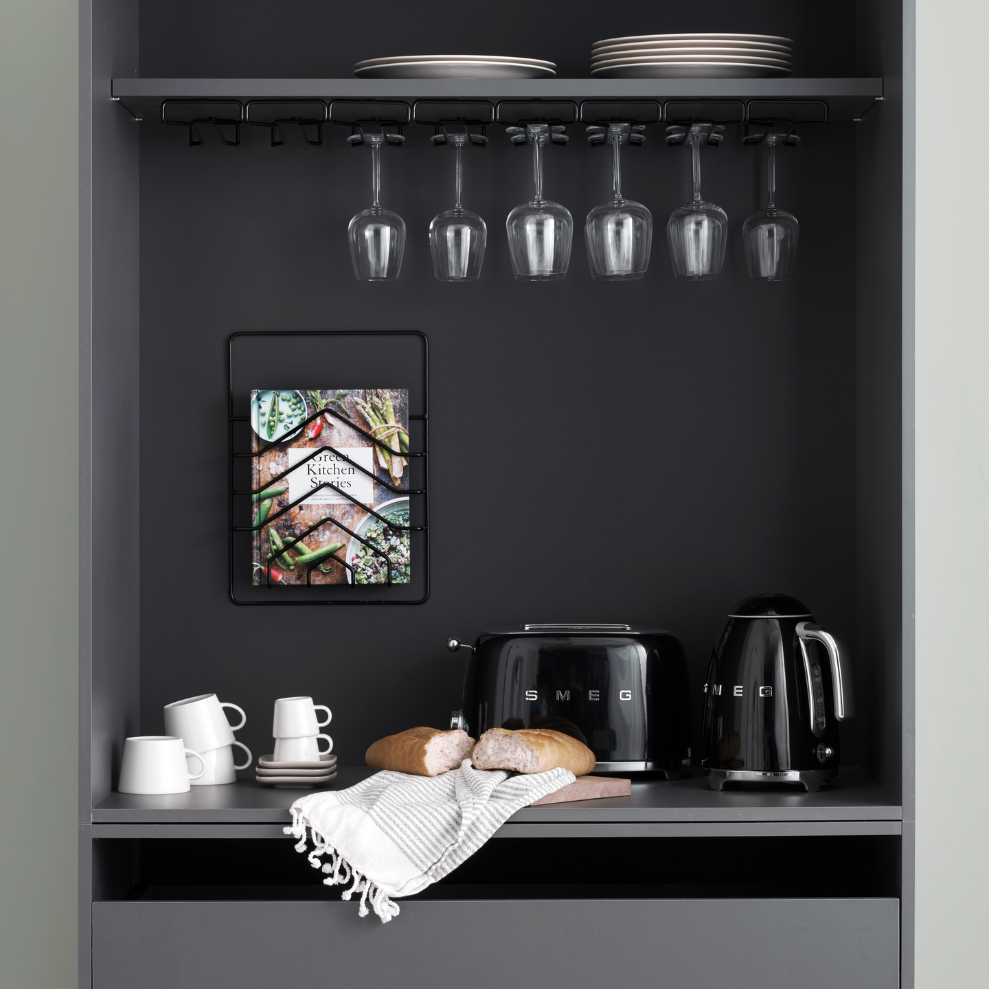 Viinilasiteline LM 43 antrasiitti 3 lasille