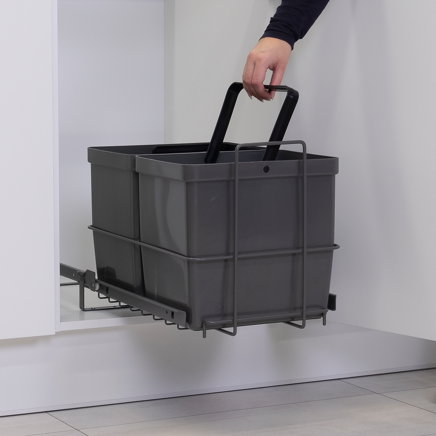 Jätevaunu + 2 sankoa LM 79/R antrasiitti 332x480x360mm