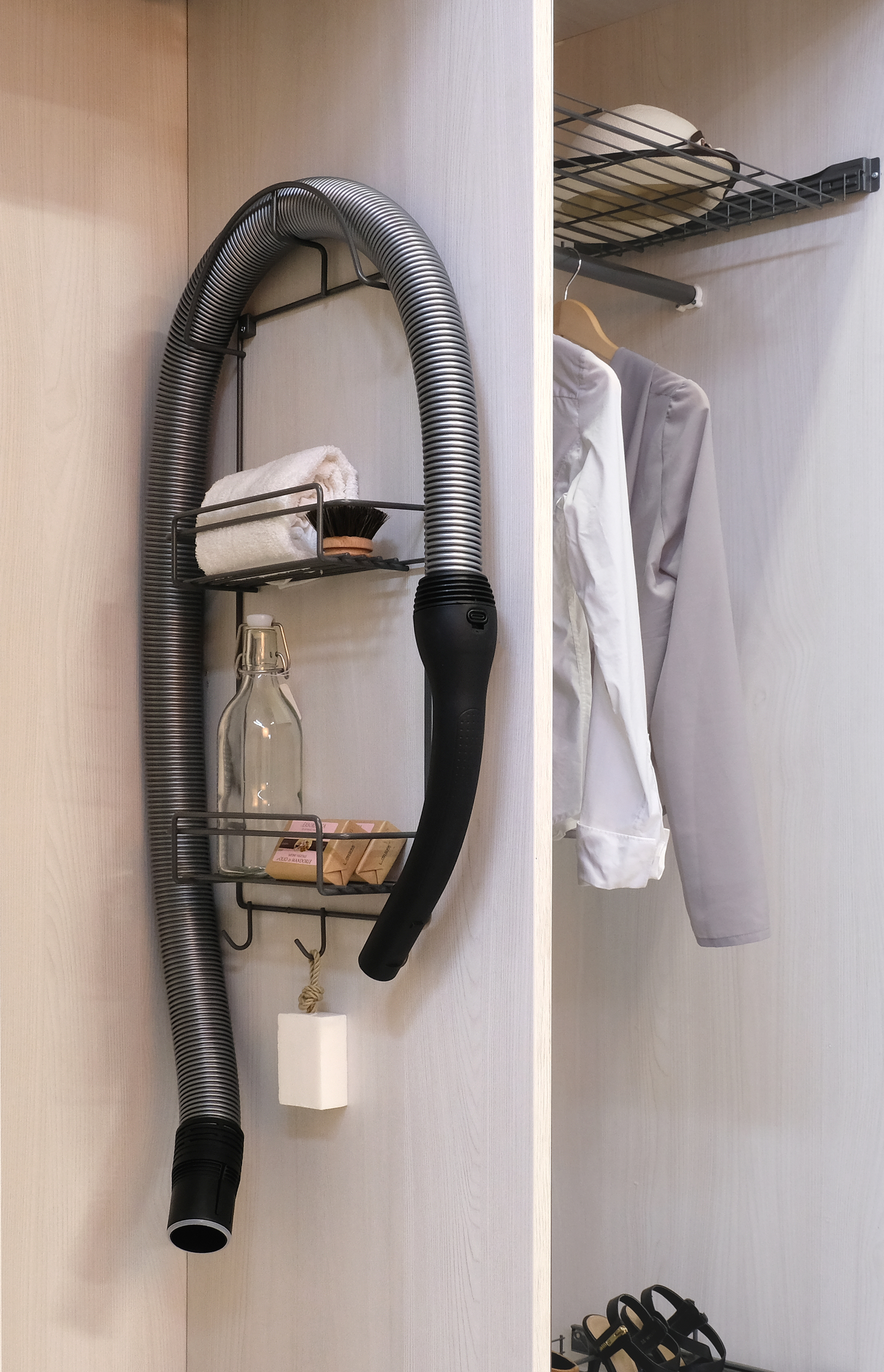 Siivousvälineteline LM 697 305x90x660mm antrasiitti