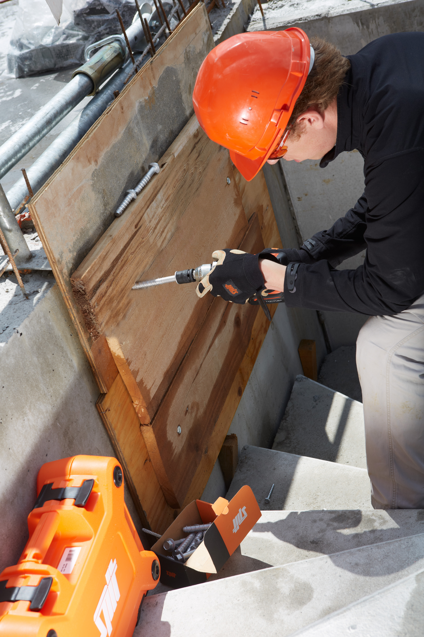 Betoniruuvi SPIT TAPCON PLUS 10x80/5 HEX SW15 50kpl