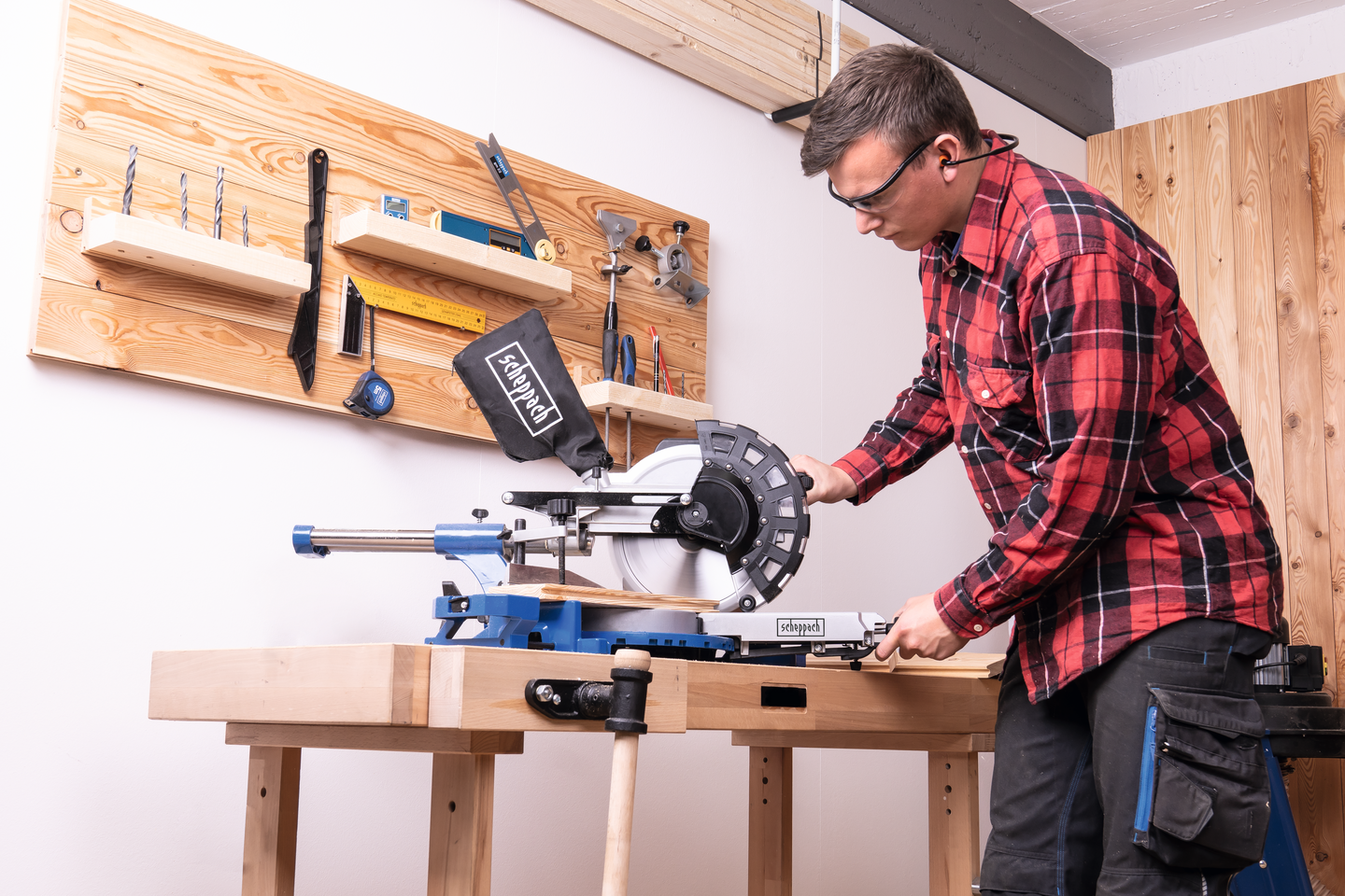 Katkaisu- ja jiirisaha Scheppach HM254