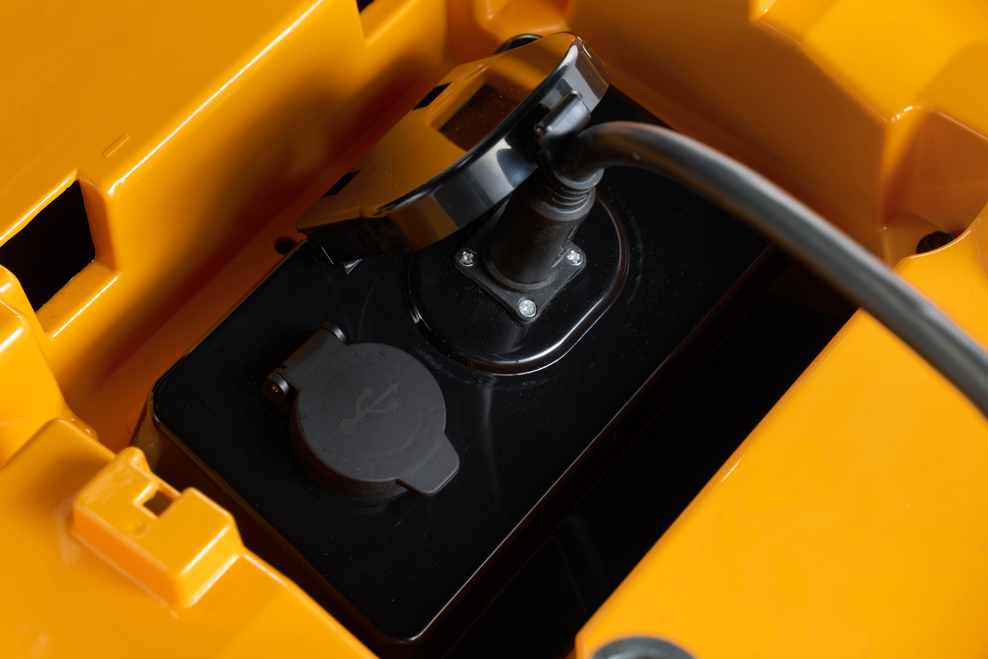 Akkuajoleikkuri Stiga Estate 384E 1x30Ah