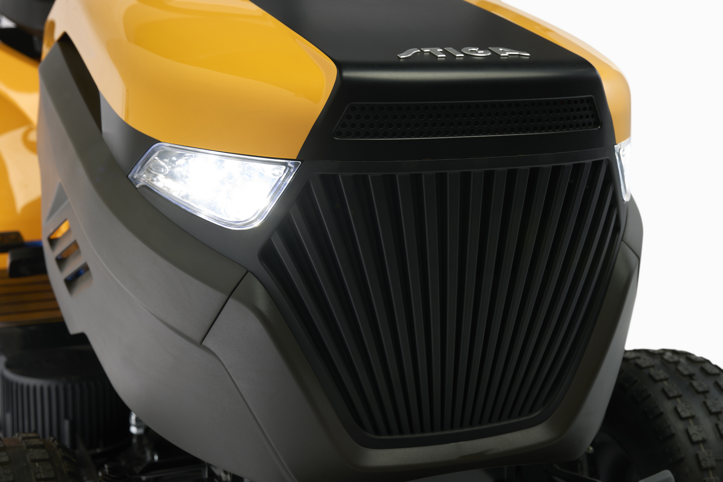 Akkuajoleikkuri Stiga Tornado 398E 1x30Ah