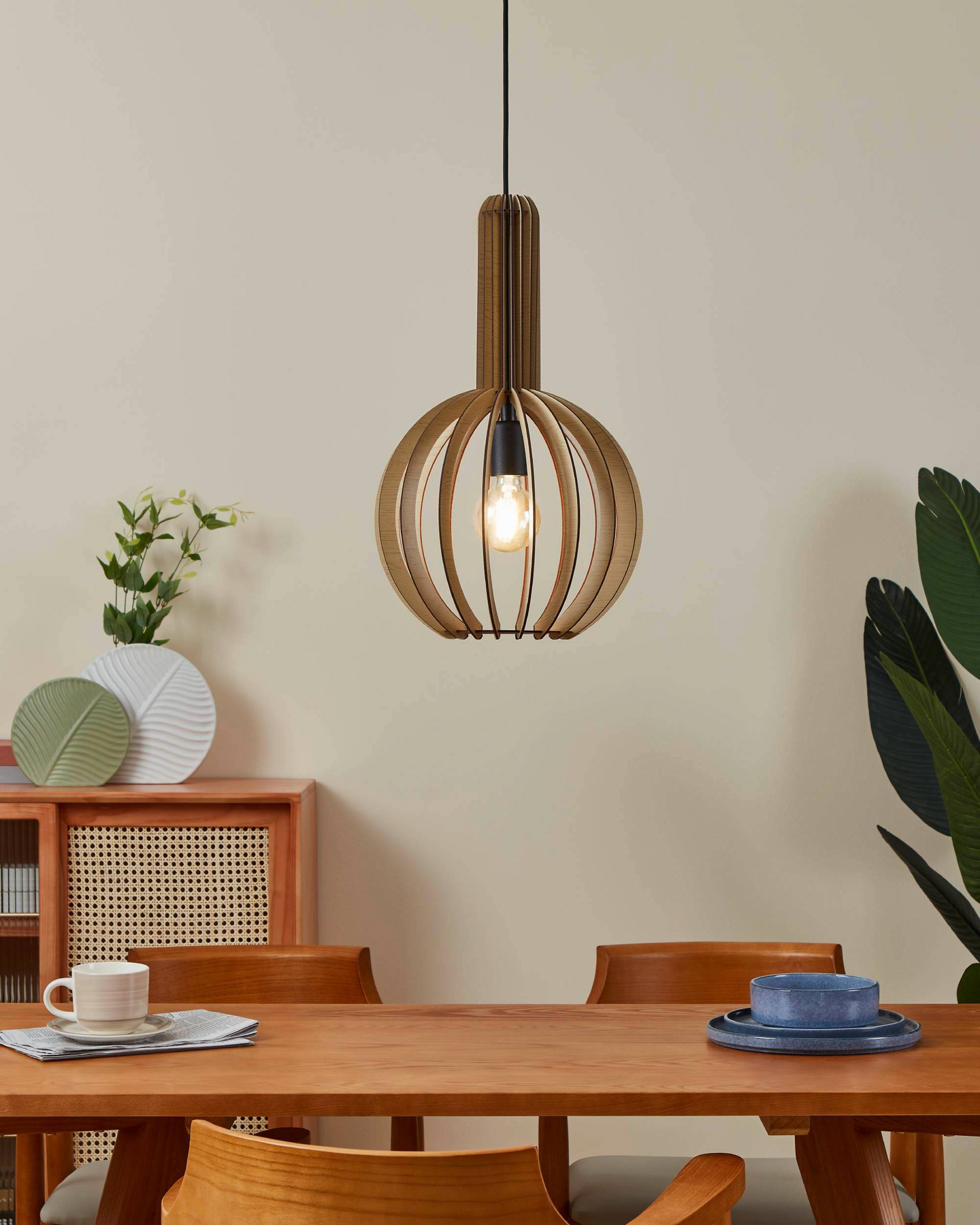 Riippuvalaisin EGLO Velasco 40W 31cm puu/musta