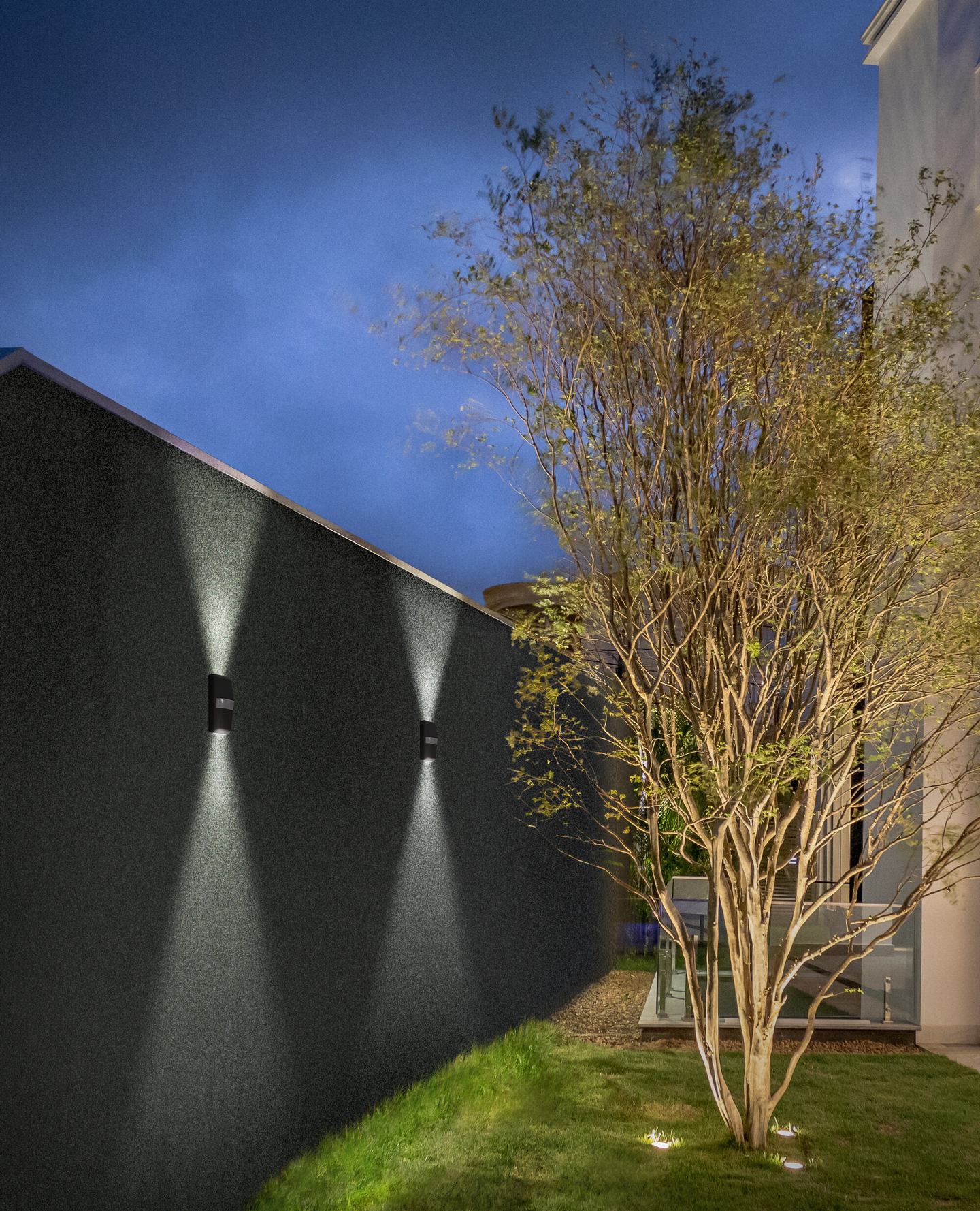 Ulkovalaisin LEDVANCE Endura Pro Up Down 10W 4000K 1000lm le valkoinen